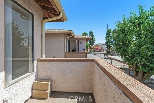 1313 Massachusettes Ave Unit 203, Riverside, CA 92507 - view of balcony