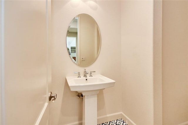 245 Snapdragon Ln, Glendora, CA 91741 - bathroom with baseboards