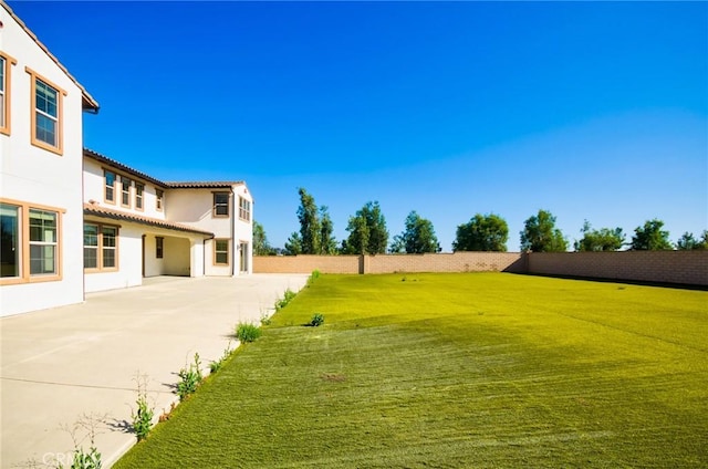245 Snapdragon Ln, Glendora, CA 91741 - view of grassy yard featuring a patio