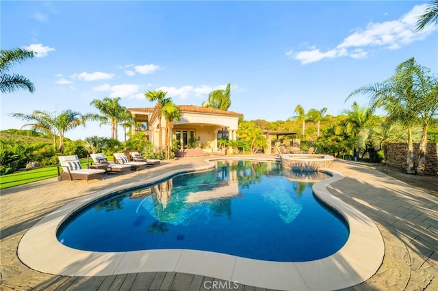 43650 La Cruz Dr, Temecula, CA 92590 - view of pool with a patio area and a pool with connected hot tub