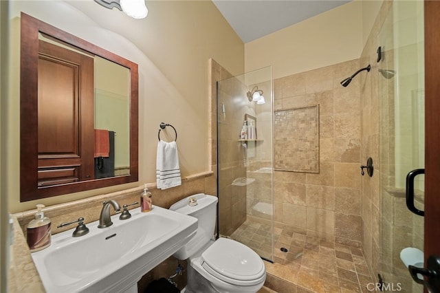 43650 La Cruz Dr, Temecula, CA 92590 - full bath with a stall shower