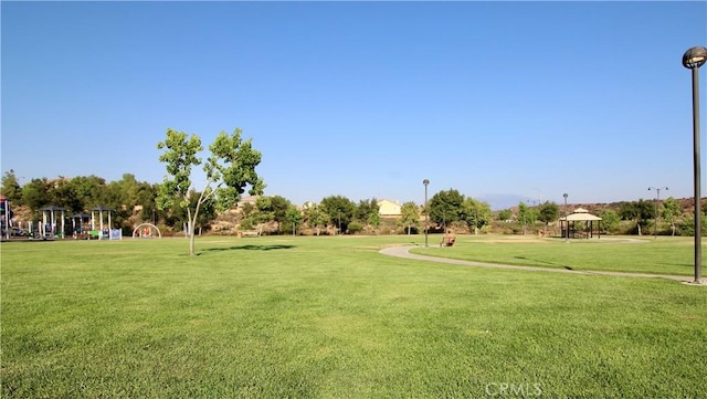 37575 Parkway Dr, Beaumont, CA 92223 - view of property's community with a lawn