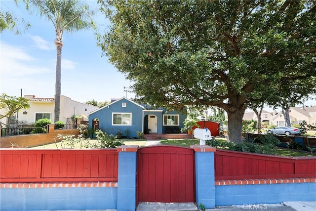 704 Kilson Dr, Santa Ana, CA 92701 - photo 2