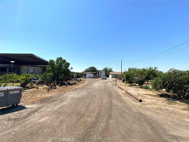 875 W Laguna Ave, Riverdale, CA 93656 - photo 3