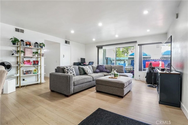 5700 Etiwanda Ave Unit 105, Tarzana, CA 91356 - photo 2