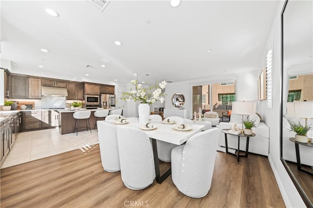 536 Cultivate, Irvine, CA 92618 - dining area featuring recessed lighting and light wood finished floors