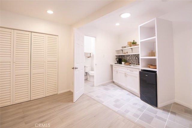 4215 Portola Ave, Los Angeles, CA 90032 - bar area featuring recessed lighting and light wood-style floors