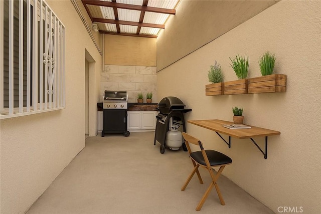 4215 Portola Ave, Los Angeles, CA 90032 - hallway featuring light carpet
