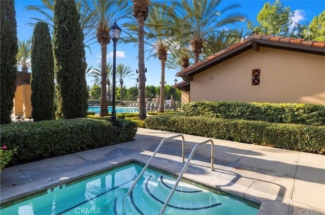 94 New Season, Irvine, CA 92602 - view of swimming pool