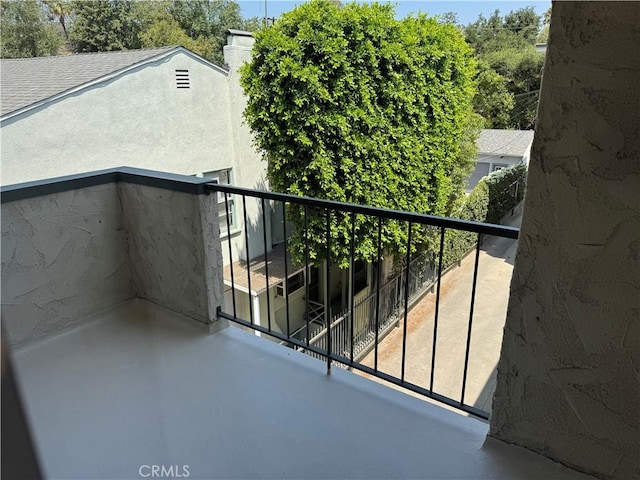 1218 Pine St, South Pasadena, CA 91030 - view of balcony