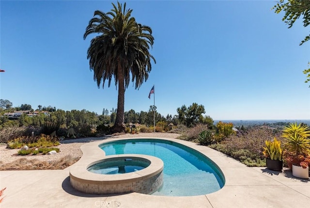10551 Hillsboro Rd, North Tustin, CA 92705 - view of swimming pool featuring a pool with connected hot tub
