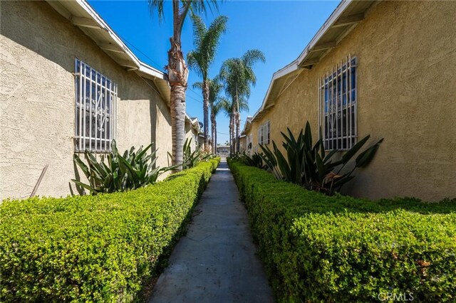 854 W Gage Ave, Los Angeles, CA 90044 - photo 15