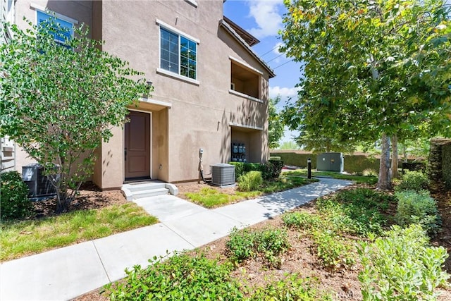 1166 Newberry Ln Unit 1, Claremont, CA 91711 - view of front of property featuring stucco siding
