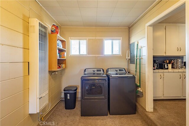 5772 Arrowhead Lake Rd, Hesperia, CA 92345 - laundry room with a heating unit, carpet, and separate washer and dryer
