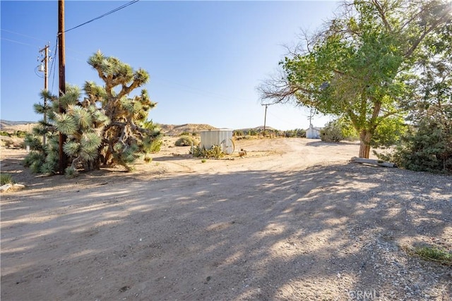 5772 Arrowhead Lake Rd, Hesperia, CA 92345 - view of yard