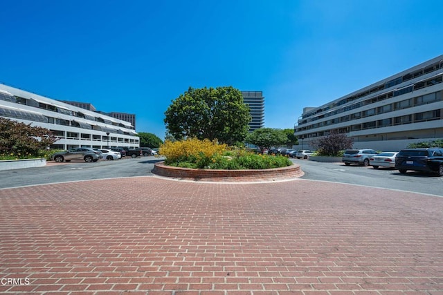 800 W 1st St Unit 1701, Los Angeles, CA 90012 - view of decorative road