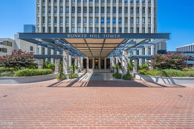 800 W 1st St Unit 1701, Los Angeles, CA 90012 - view of building exterior