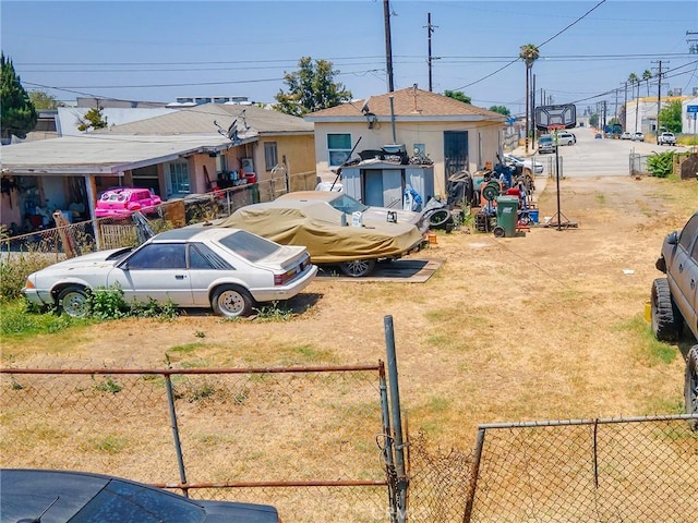 13114 S Main St, Los Angeles, CA 90061 - view of yard
