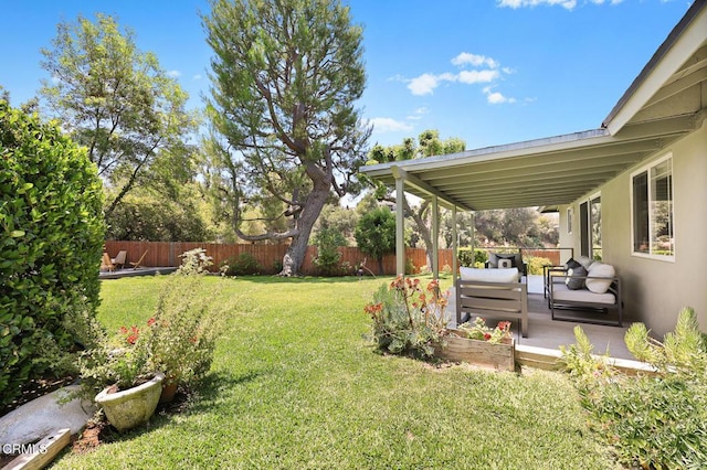 4520 Lone Pine Ln, La Canada Flintridge, CA 91011 - fenced backyard with an outdoor hangout area