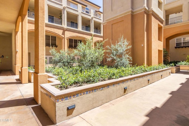 286 N Madison Ave Unit 412, Pasadena, CA 91101 - photo 2