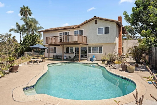 6174 Syracuse Way, San Diego, CA 92122 - view of pool with a fenced backyard and a patio