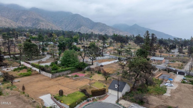 281 E Pentagon St, Altadena, CA 91001