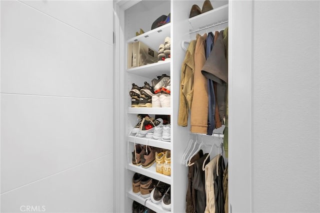 9958 Artesia Blvd Unit 1003, Bellflower, CA 90706 - view of closet
