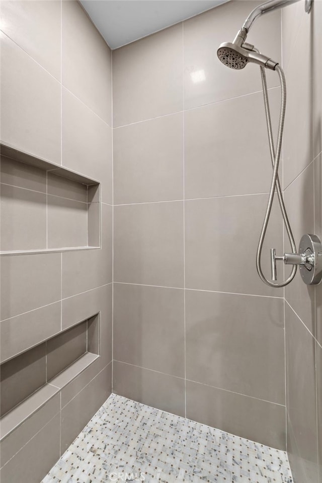 103 Winnett, Irvine, CA 92602 - full bathroom with tiled shower