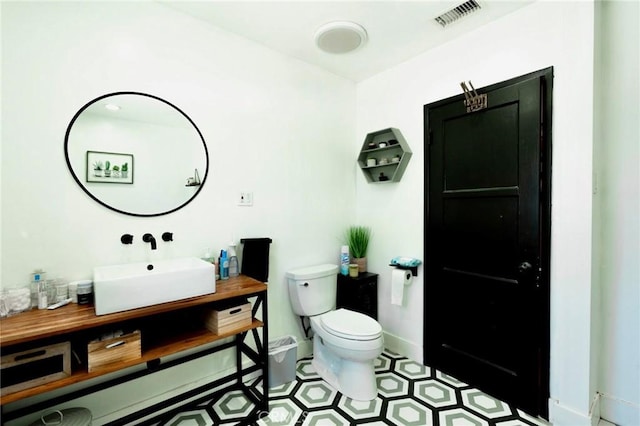 5855 Daneland St, Lakewood, CA 90713 - bathroom with toilet and vanity