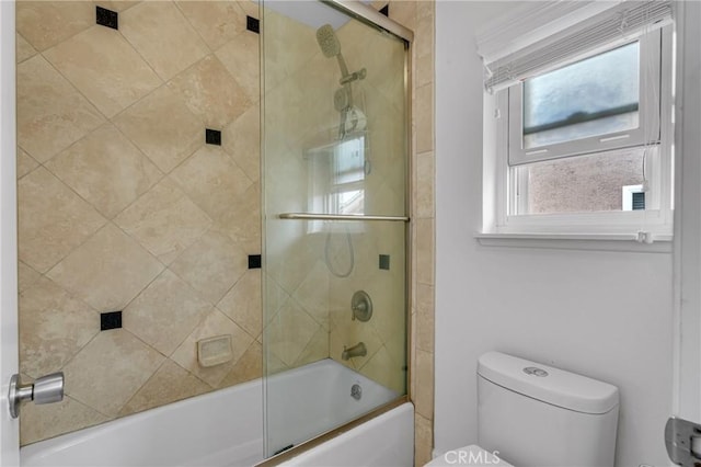 3652 San Joaquin Ave, Los Alamitos, CA 90720 - full bath featuring toilet and enclosed tub / shower combo