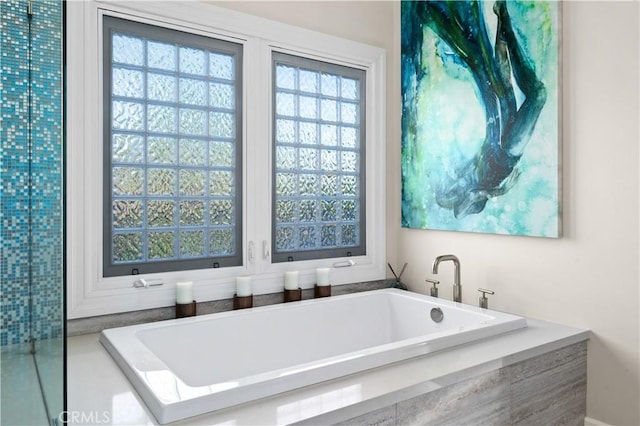 26356 Sorrell Pl, Laguna Hills, CA 92653 - full bathroom featuring a bath
