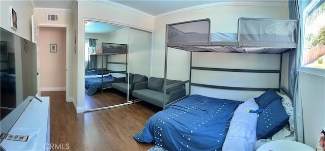 1349 Beech Hill Ave, Hacienda Heights, CA 91745 - bedroom with wood finished floors, crown molding, and a closet