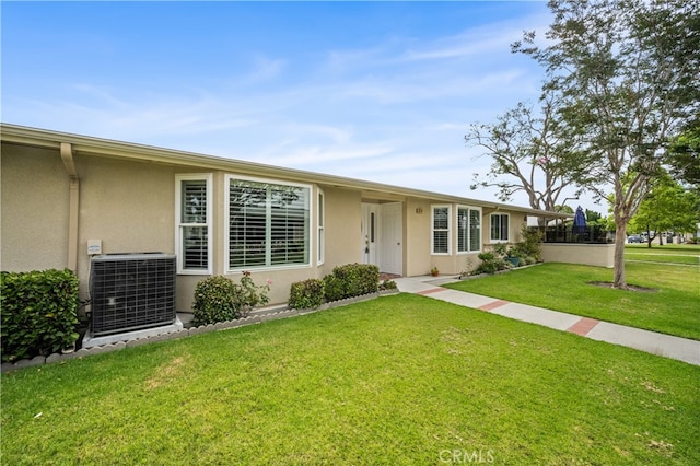13311 Twin Hills Rd Unit 55H, Seal Beach, CA 90740 - ranch-style home with stucco siding and a front yard