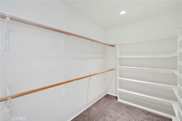 11246 Pleasant Hills Dr, Apple Valley, CA 92308 - walk in closet featuring carpet