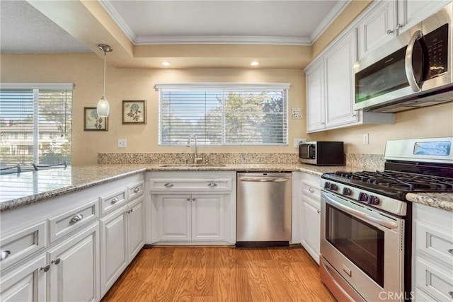 8051 Bobbyboyar Ave, West Hills, CA 91304 - photo 12