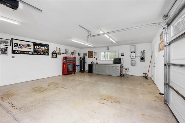 41798 Aviv Ct, Murrieta, CA 92562 - view of garage