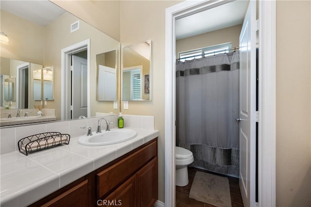 41798 Aviv Ct, Murrieta, CA 92562 - bathroom with vanity and a shower with curtain
