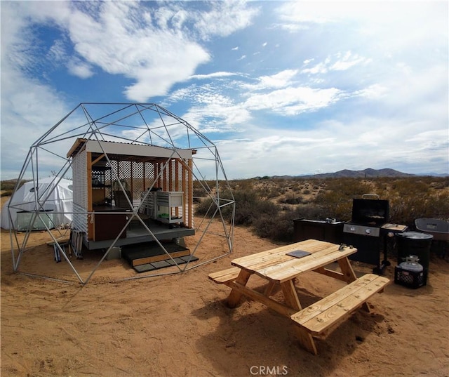 377 Sunny Vista Rd, Landers, CA 92285