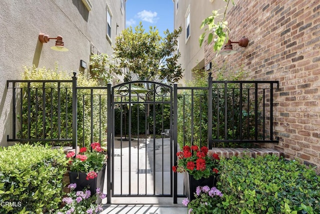 274 S Prospect Ave, Tustin, CA 92780 - view of gate