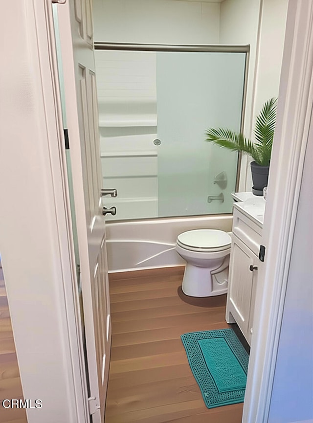 1123 Paseo Las Nubes, Oxnard, CA 93030 - full bath with wood finished floors, vanity, and shower / tub combination