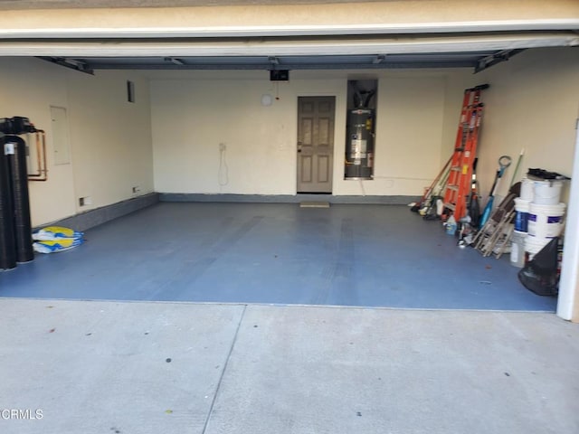 1123 Paseo Las Nubes, Oxnard, CA 93030 - garage with water heater