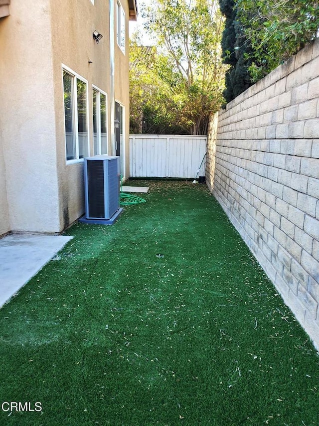 1123 Paseo Las Nubes, Oxnard, CA 93030 - view of fenced backyard