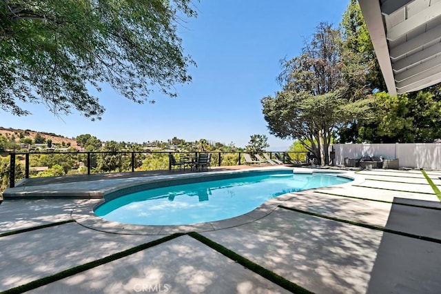 17072 Oak View Dr, Encino, CA 91436 - photo 1