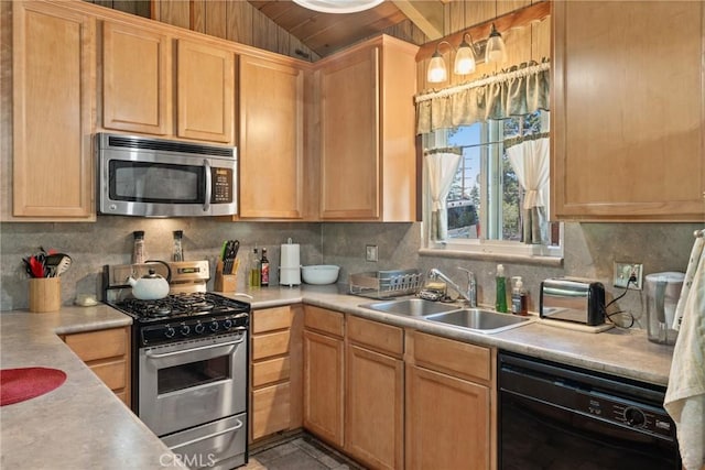 810 Arosa Dr, Crestline, CA 92325 - photo 4