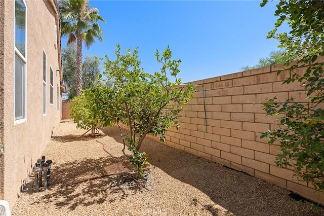 26135 Palm Breeze Ln, Menifee, CA 92586 - view of fenced backyard