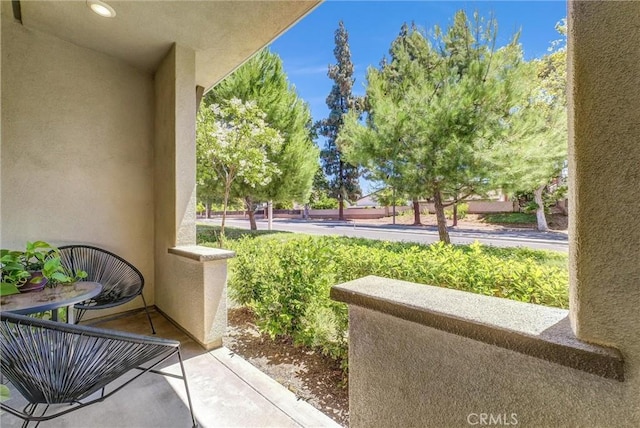 40 Riverton St, Phillips Ranch, CA 91766 - view of patio