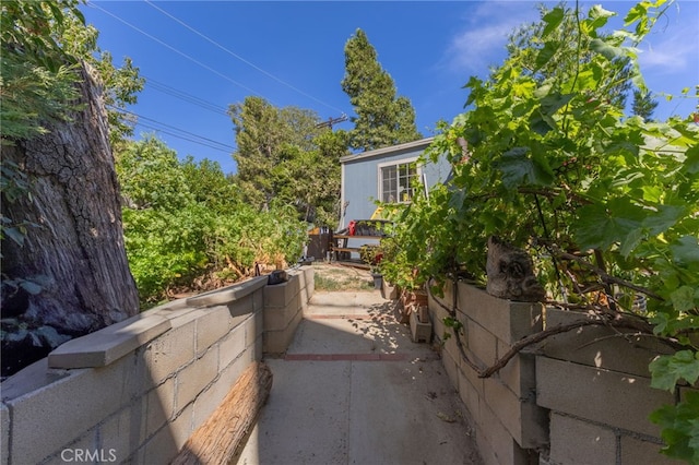 29239 Lake Brook Ave, Cedar Glen, CA 92321 - view of side of property featuring a patio