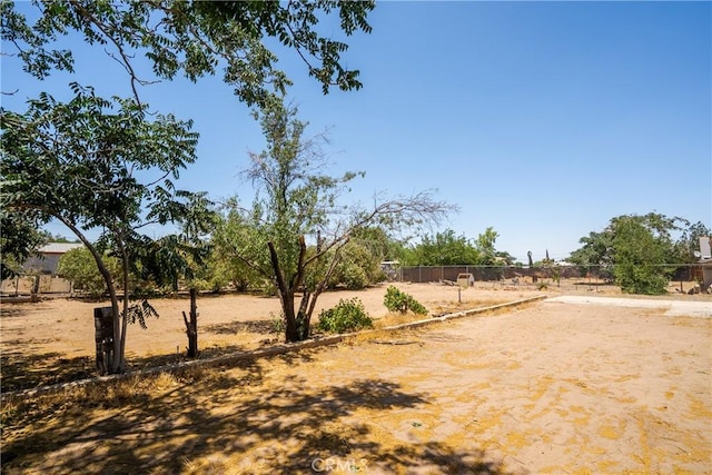 10004 Oakwood Ave, Hesperia, CA 92345 - photo 28