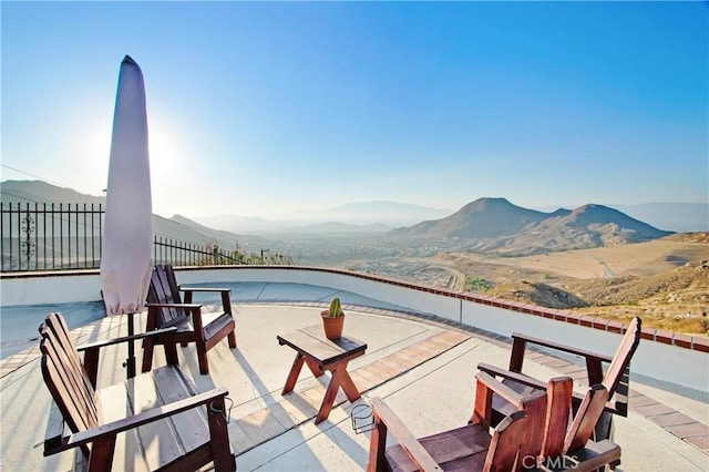 8555 Pigeon Pass Rd, Moreno Valley, CA 92557 - view of swimming pool with a mountain view