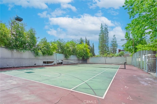 7800 Topanga Canyon Blvd Unit 324, Canoga Park, CA 91304 - view of tennis court with community basketball court